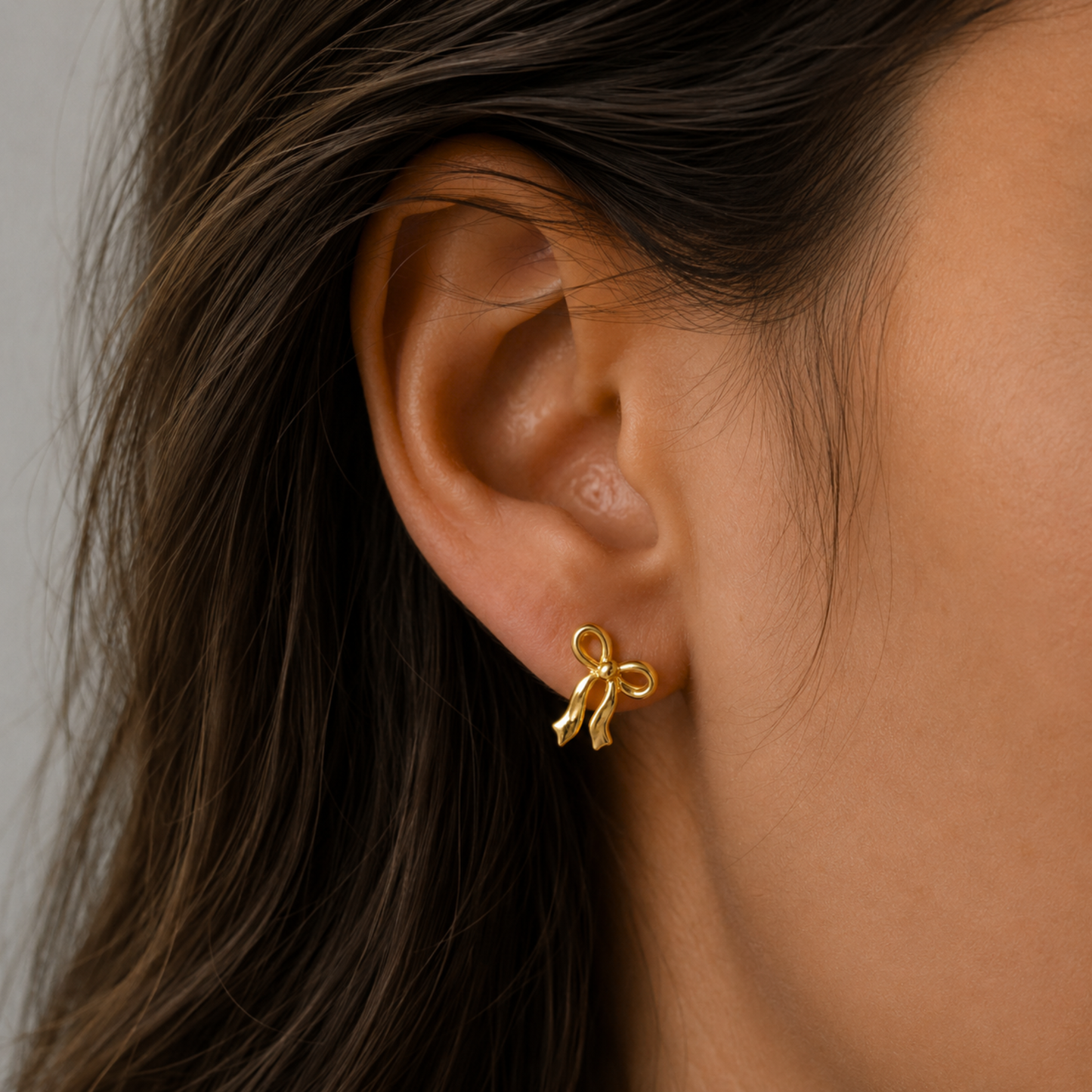 Ruban Studs