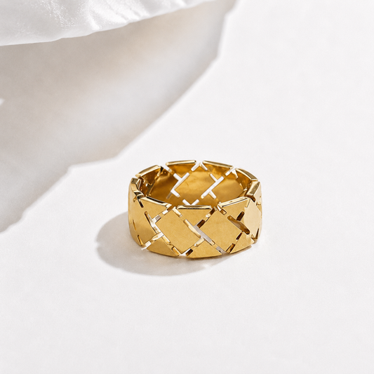 Enterlace Ring