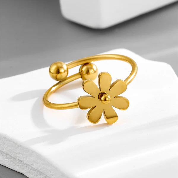 Daisy Flower Adjustable Ring