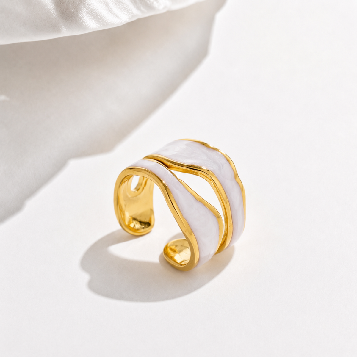 Enamel Wavy Ring