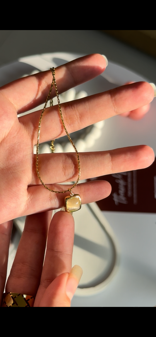 Ivory Stone Pendant Necklace