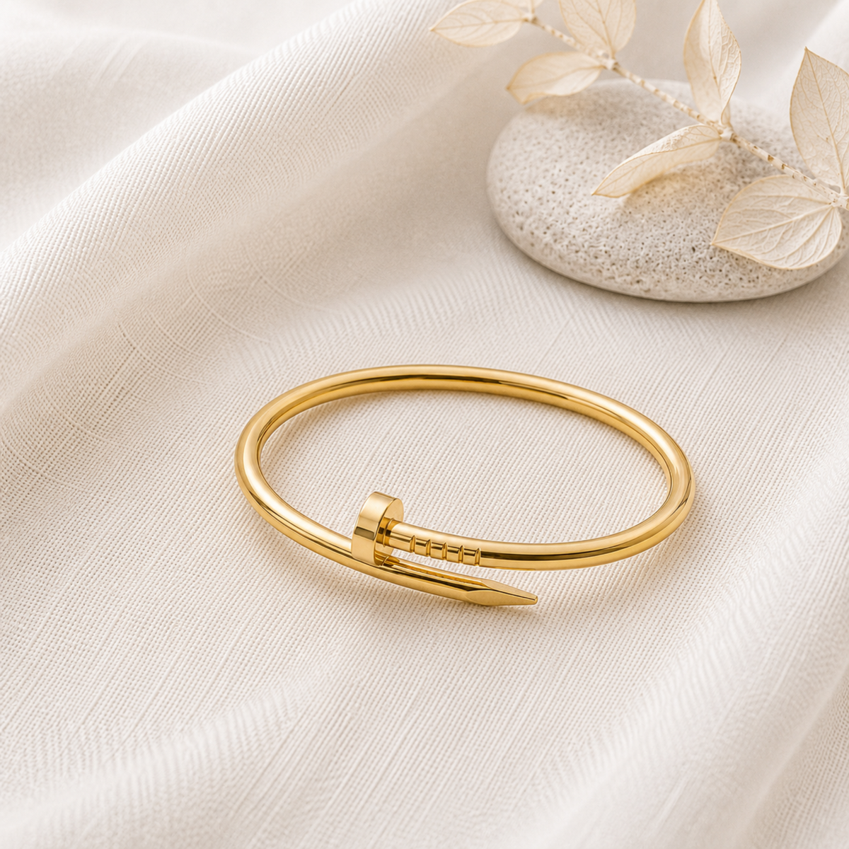 Nail Sculptural Cuff