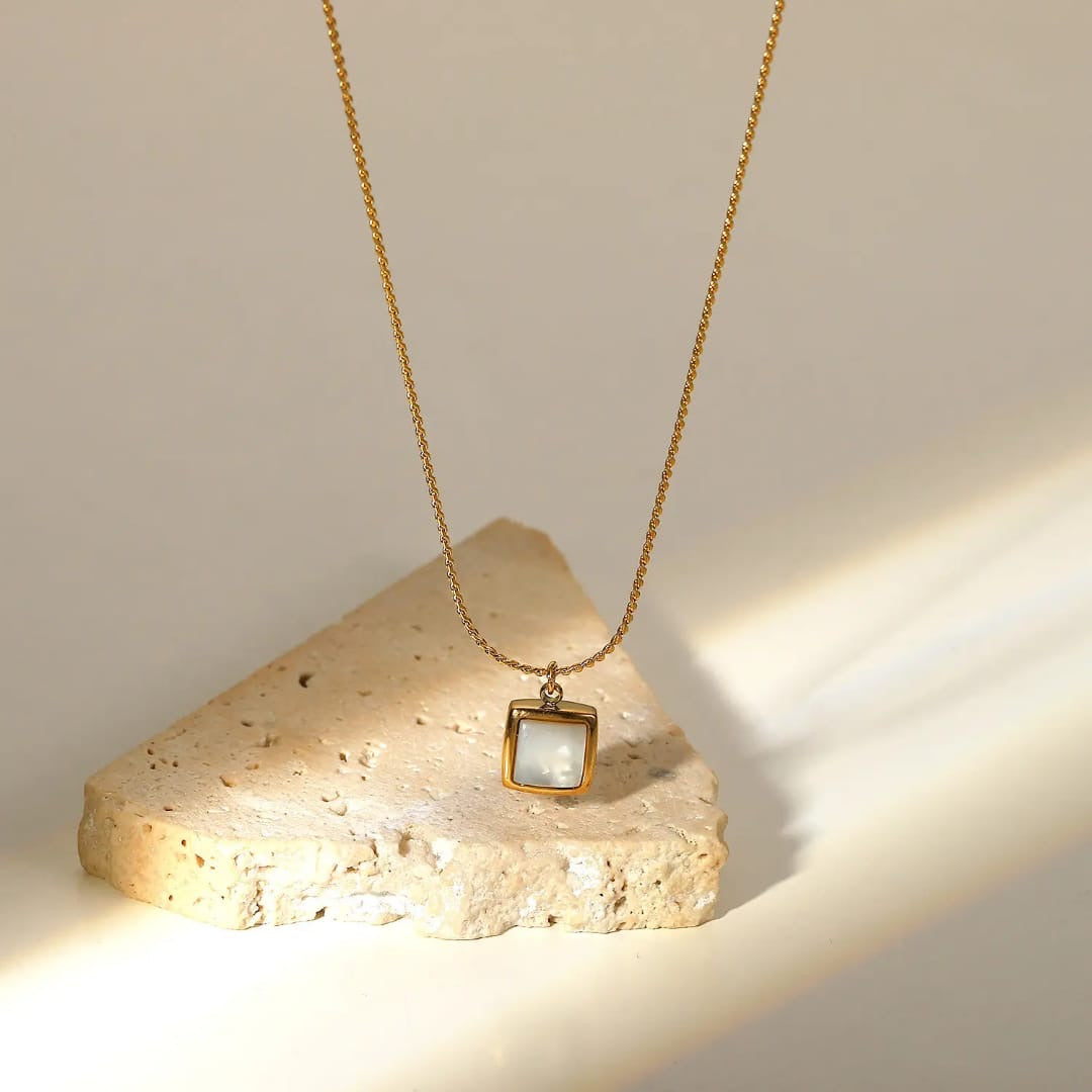 Ivory Stone Pendant Necklace