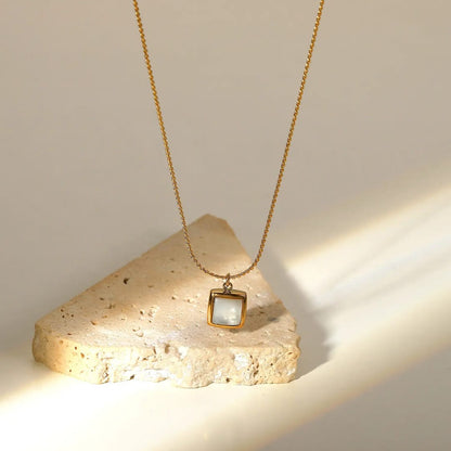 Ivory Stone Pendant Necklace