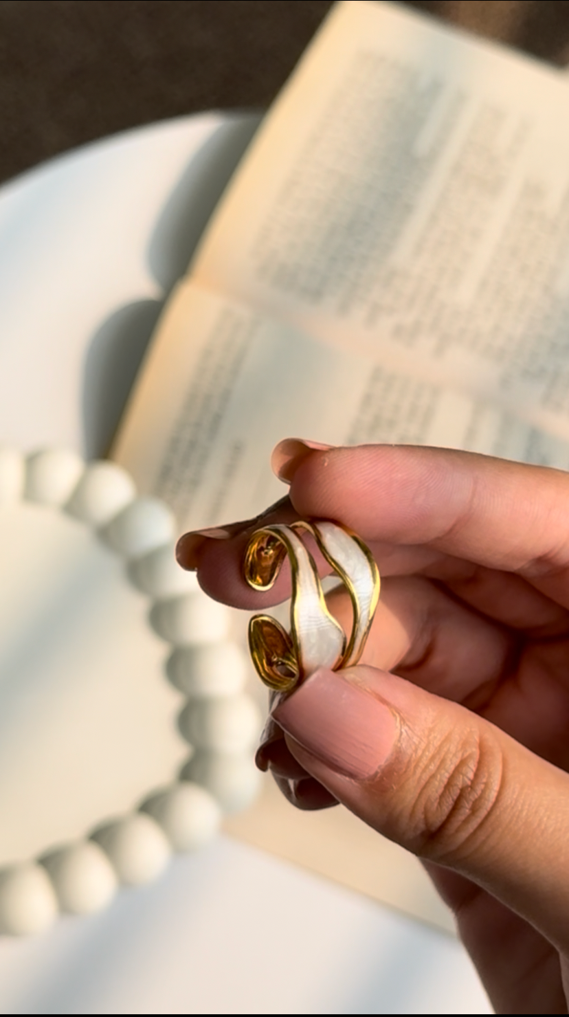 Wave Crest Adjustable Ring