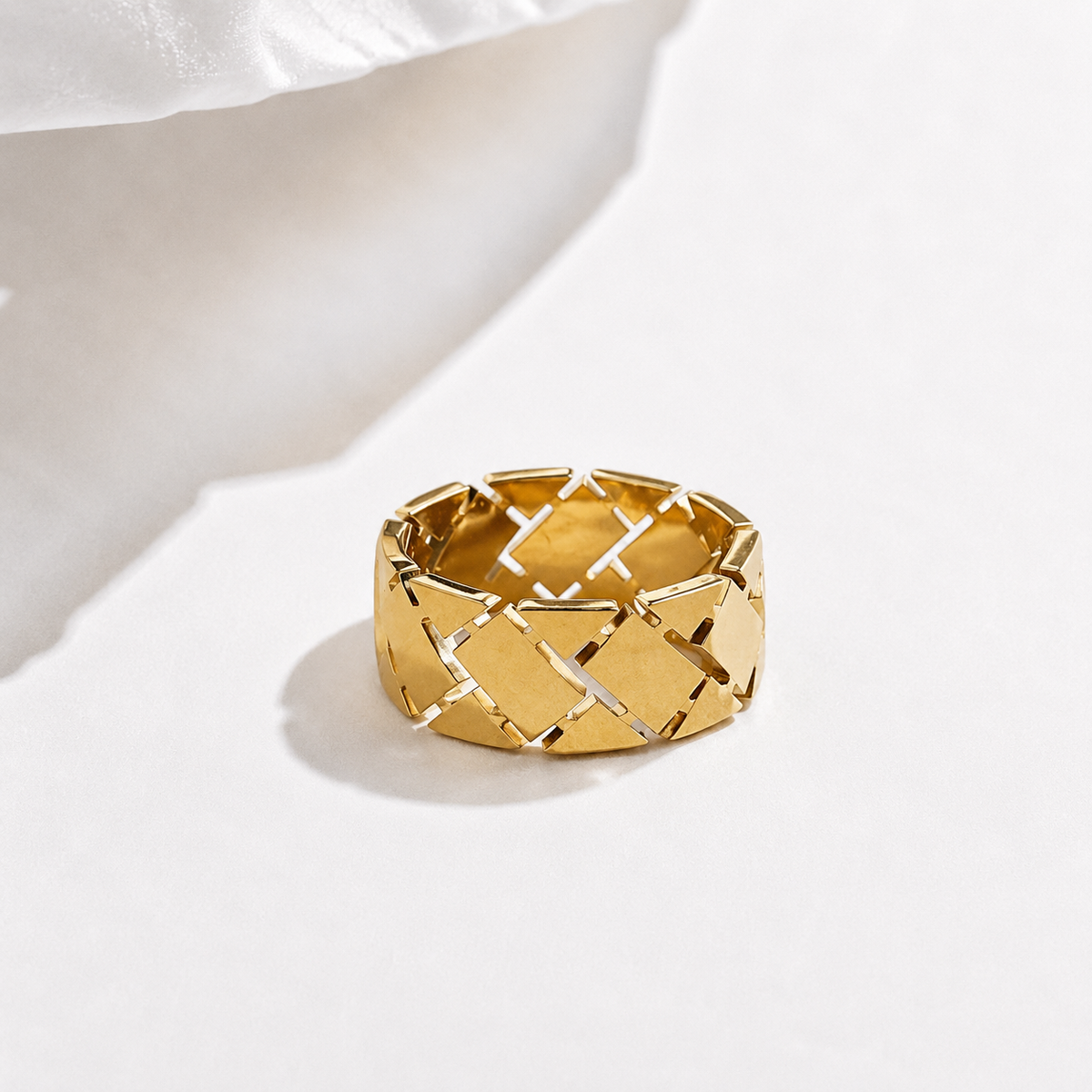 Enterlace Ring