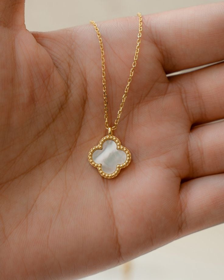 Pearl Clover Pendant Necklace