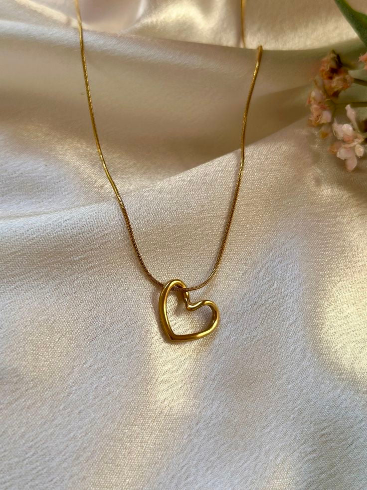 Hollow Heart Shape Necklace